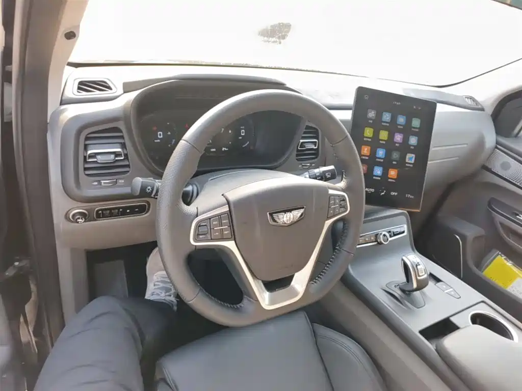 LEVC TX 2024 2023 TX5 Extended Range Travel Edition