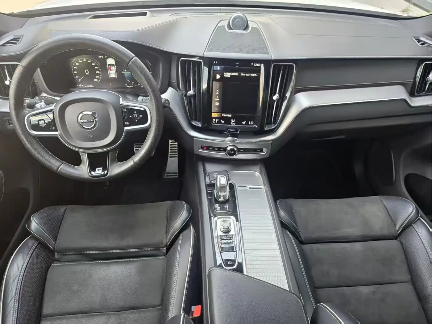 Volvo XC60 Plug-in Hybrid 2018 2019 T8 Twin Engine Excellence Luxury (China VI)