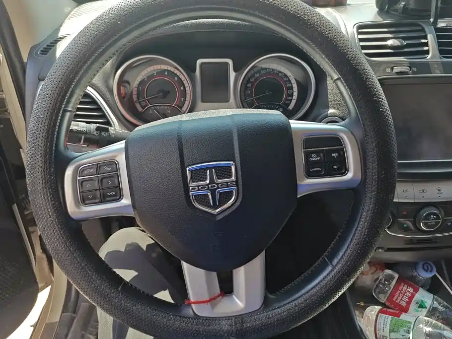 Dodge Journey 2015 2013 Model 2.4L 2WD Premium Edition
