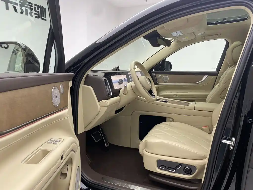Aito M9 2026 2025 Extended Range Ultra 52kWh 6-Seater