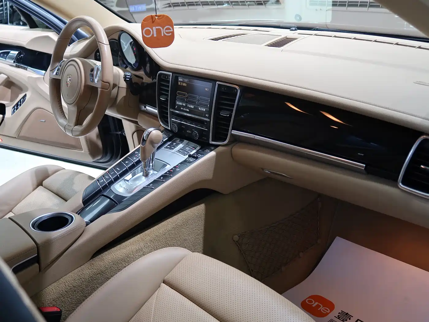 Porsche Panamera 2014 Panamera 3.0T фото 14