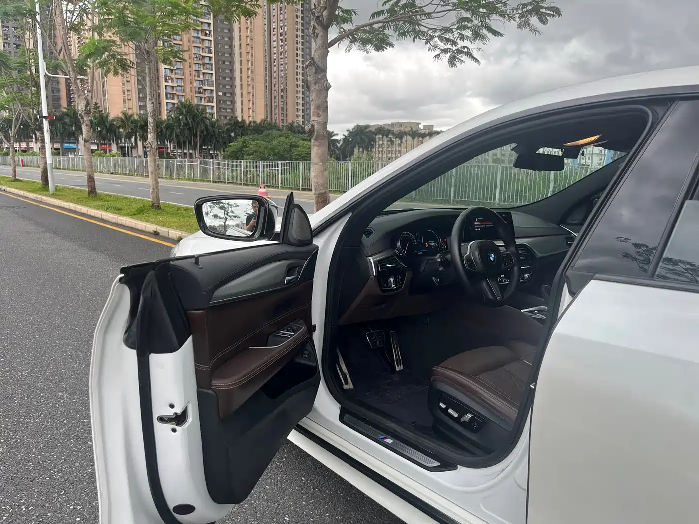 BMW 6 Series GT 2018 640i xDrive M Sport Package фото 16
