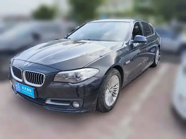 BMW 5 Series 2014 525Li Leading — фото 1