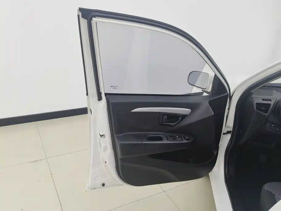FAW Xiali N7 2015 2014 1.3L Manual Sport Premium