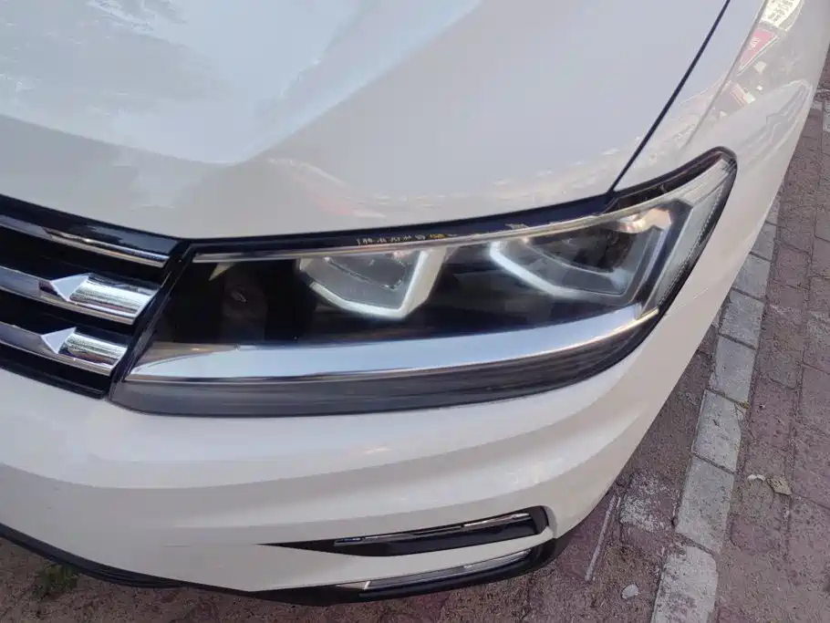 Фото 5 - Volkswagen Tiguan L