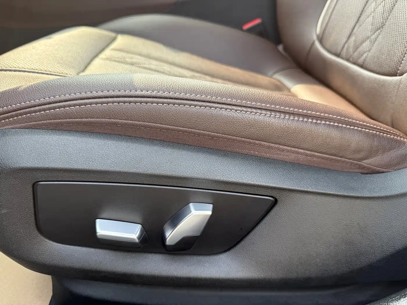 BMW 5 Series 2022 525Li Luxury Package фото 10