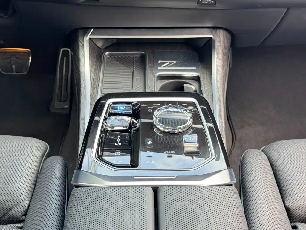 BMW i7 2025 2023 eDrive50L Premium M Sport Package