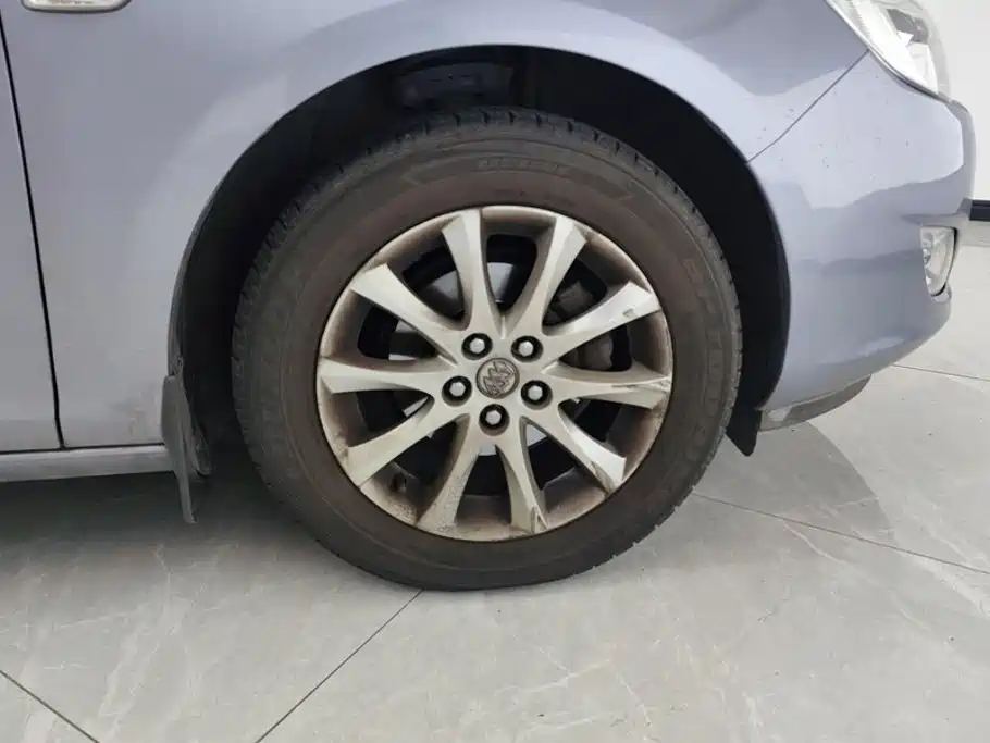 Buick Excelle 2012 2010 XT 1.6L Automatic Fashion