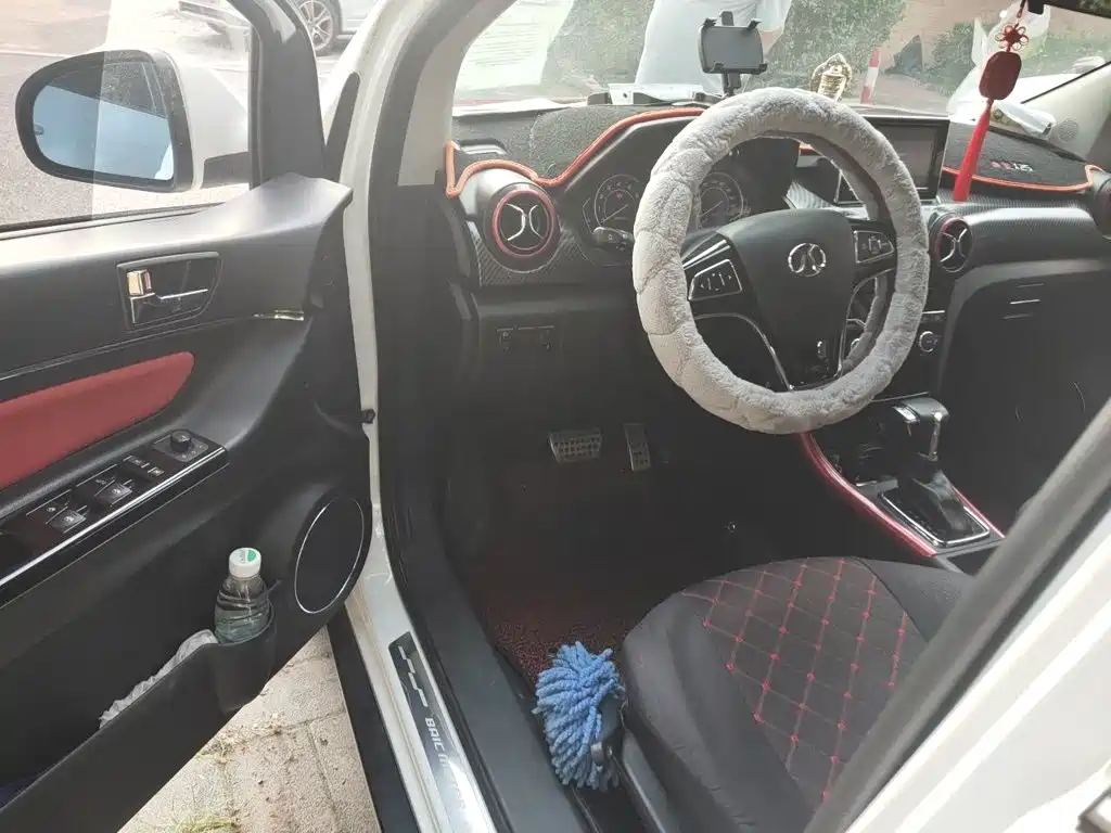 BAIC Senova X25 2016 2015 1.5L Automatic Luxury