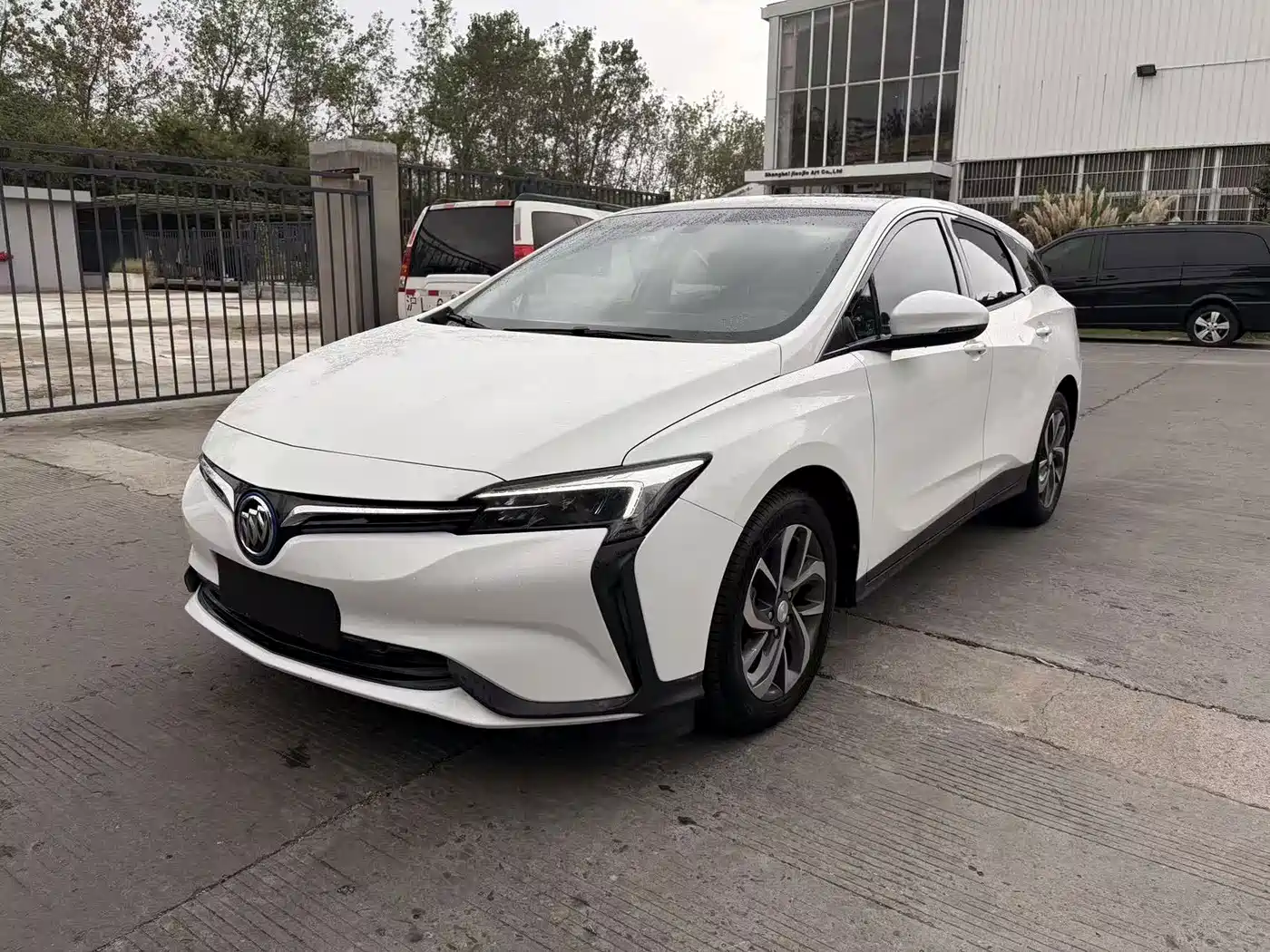 Фото 1 - Buick Velite 6