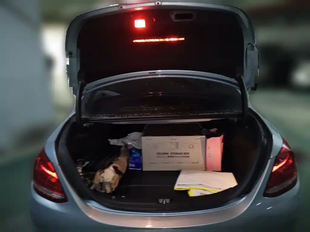 Mercedes-Benz C-Class 2015 Facelift C 200 L Sport фото 16