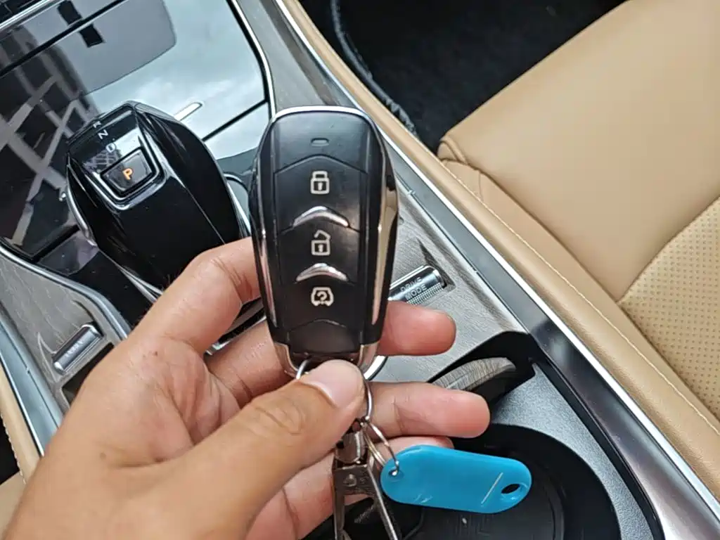 Landian E5 2024 2023 1.5L DE-i 100KM Enjoyment 7-seater