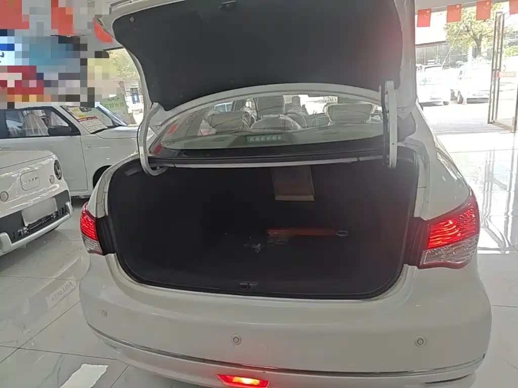 Dongfeng Junfeng E11K 2022 2019 Standard Edition