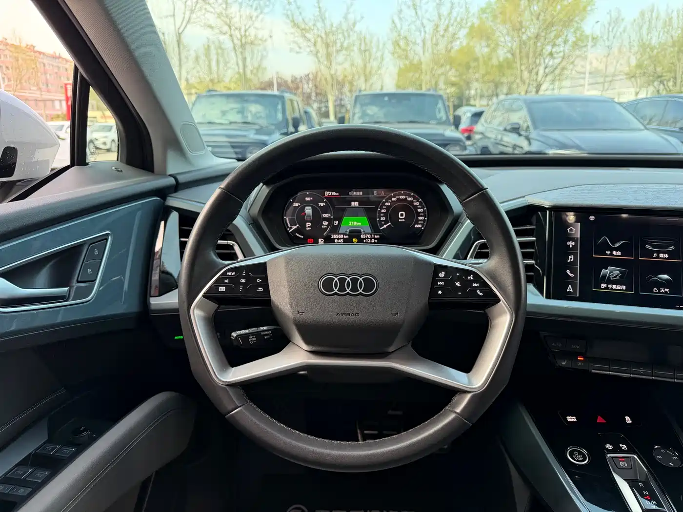 Audi Q5 e-tron 2023 40 e-tron Starlight Edition Brocade Package фото 10