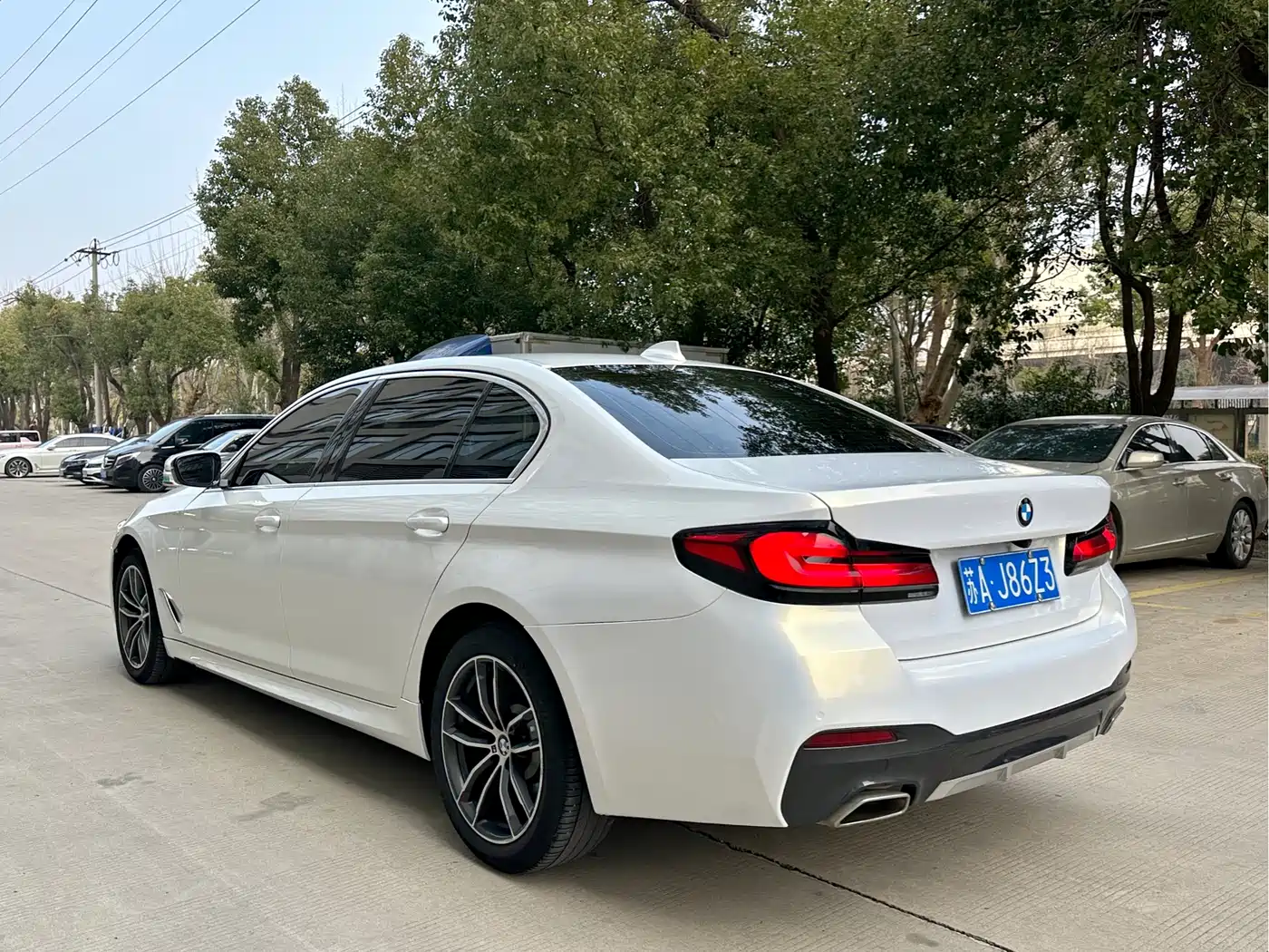 BMW 5 Series 2022 525Li M Sport Package фото 11