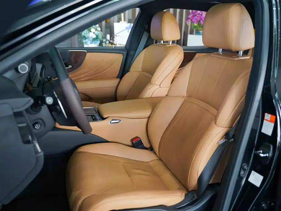 Lexus LS 2022 2021 500h Excellence Edition