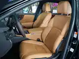Фото 9 - Lexus LS
