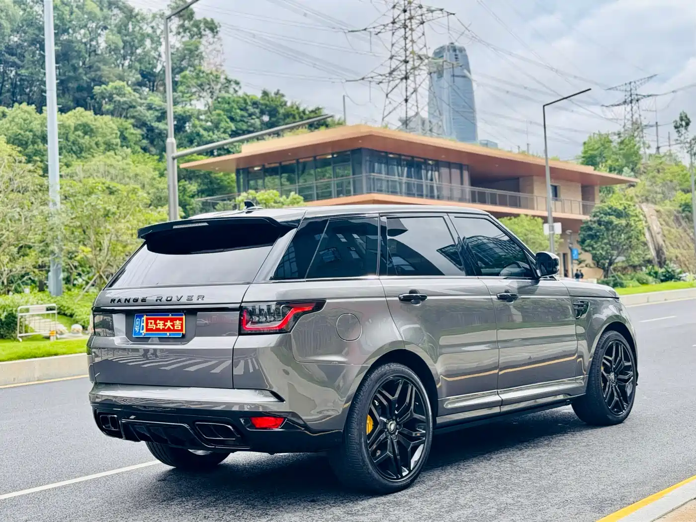 Land Rover Range Rover Sport 2016 Model 3.0 SDV6 HSE DYNAMIC фото 11