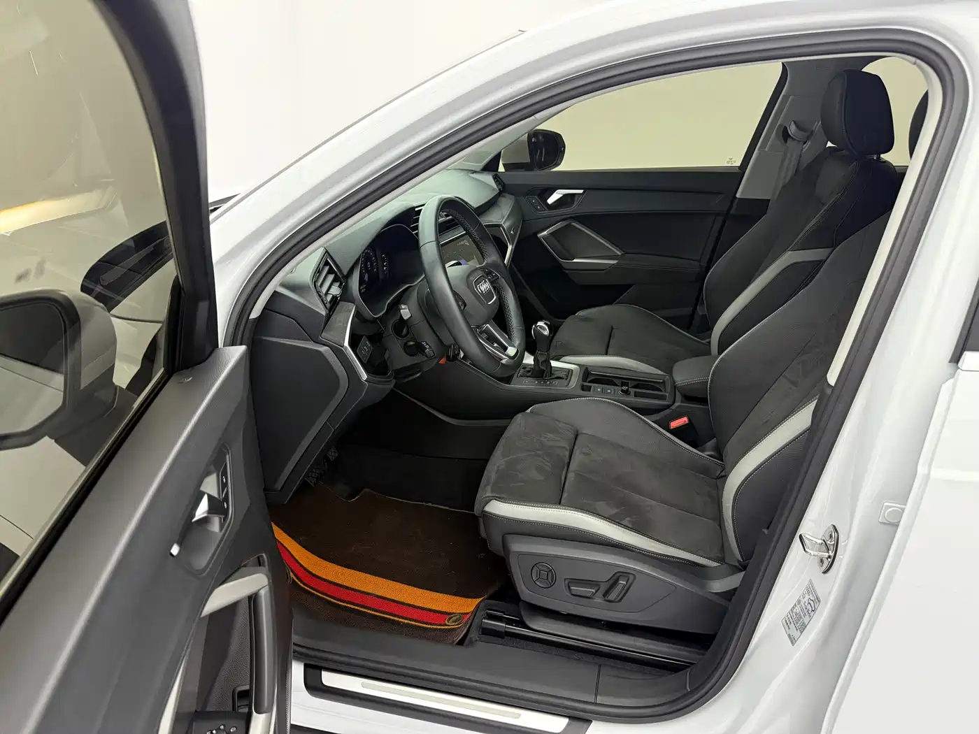 Фото 17 - Audi Q3