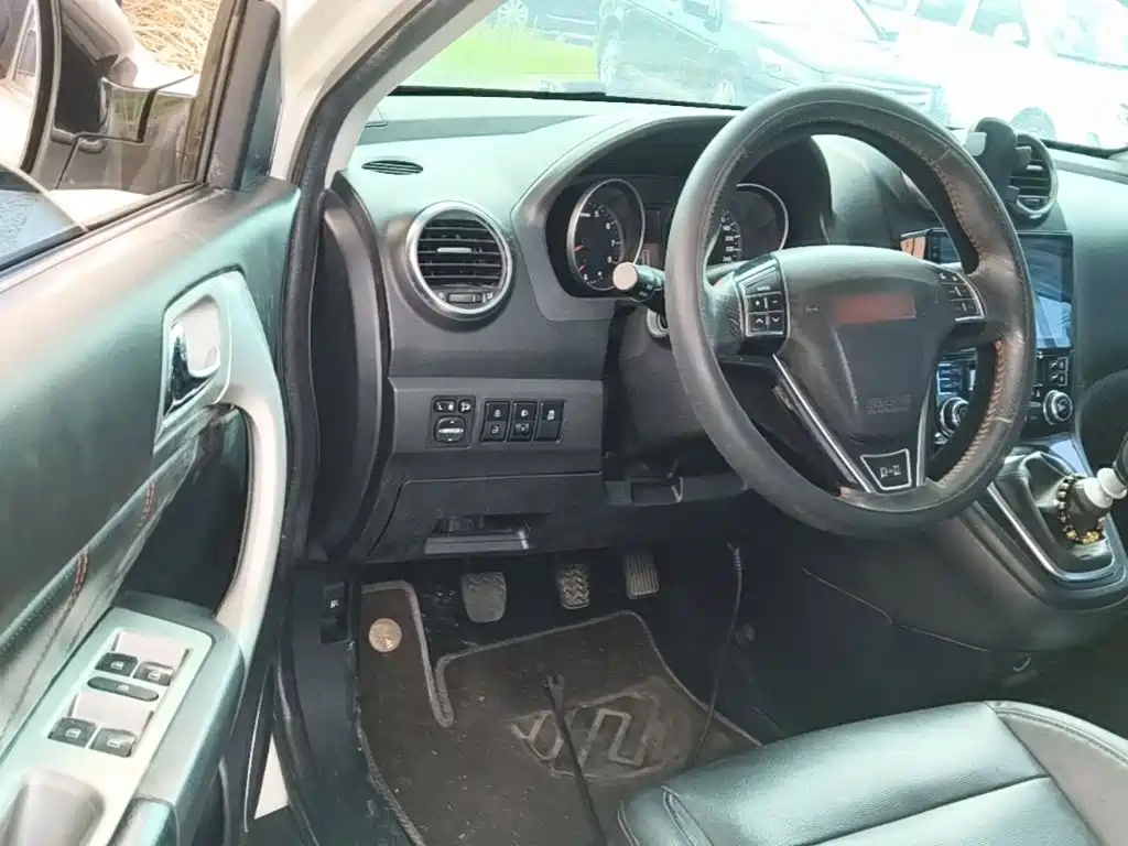 Фото 16 - Haval H6