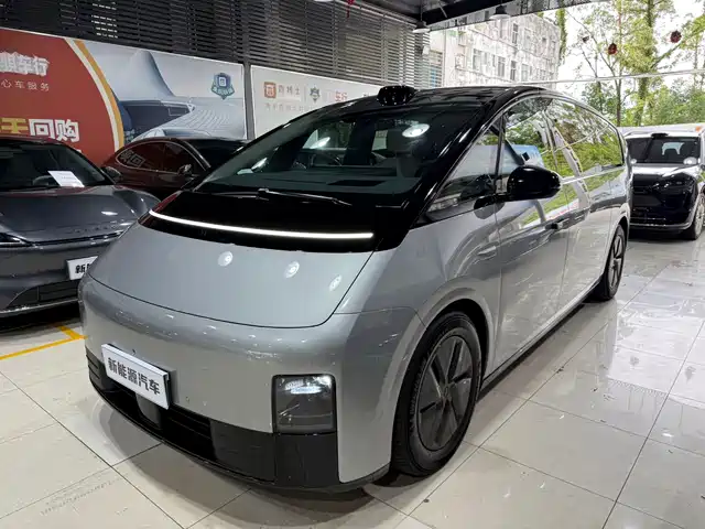 Li Auto MEGA 2024