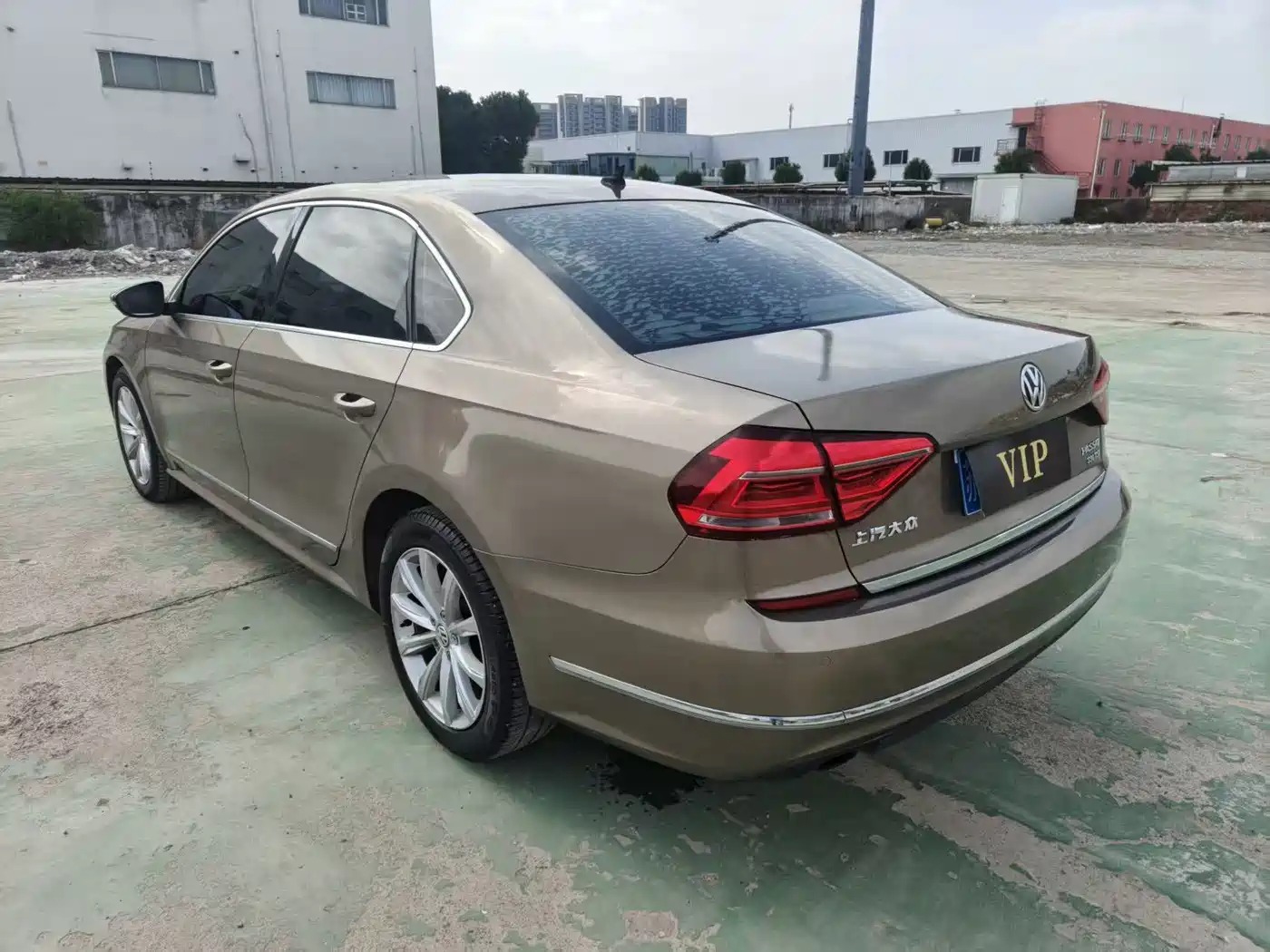 Volkswagen Passat 2016 330TSI DSG Honor Edition фото 7