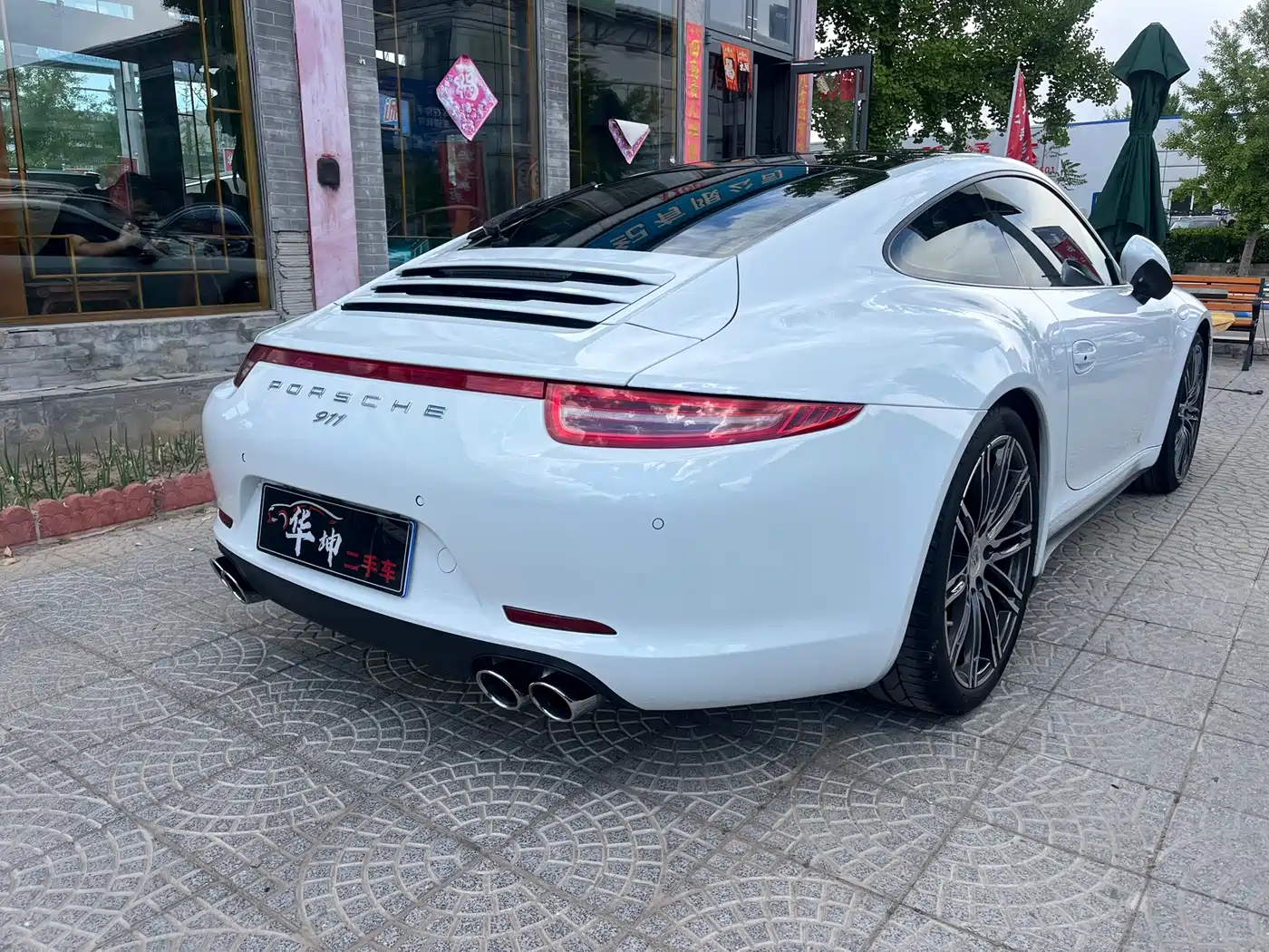 Porsche 911 2015 Carrera 4 3.4L Style Edition фото 3