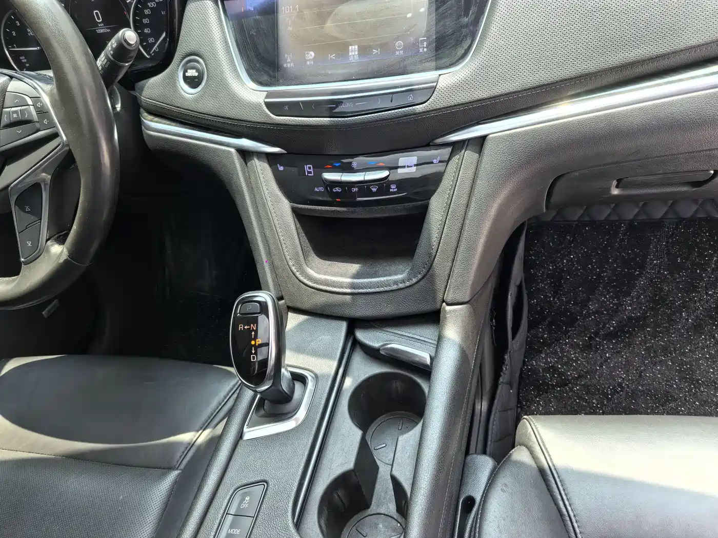 Cadillac XT5 2018 25T Luxury фото 25