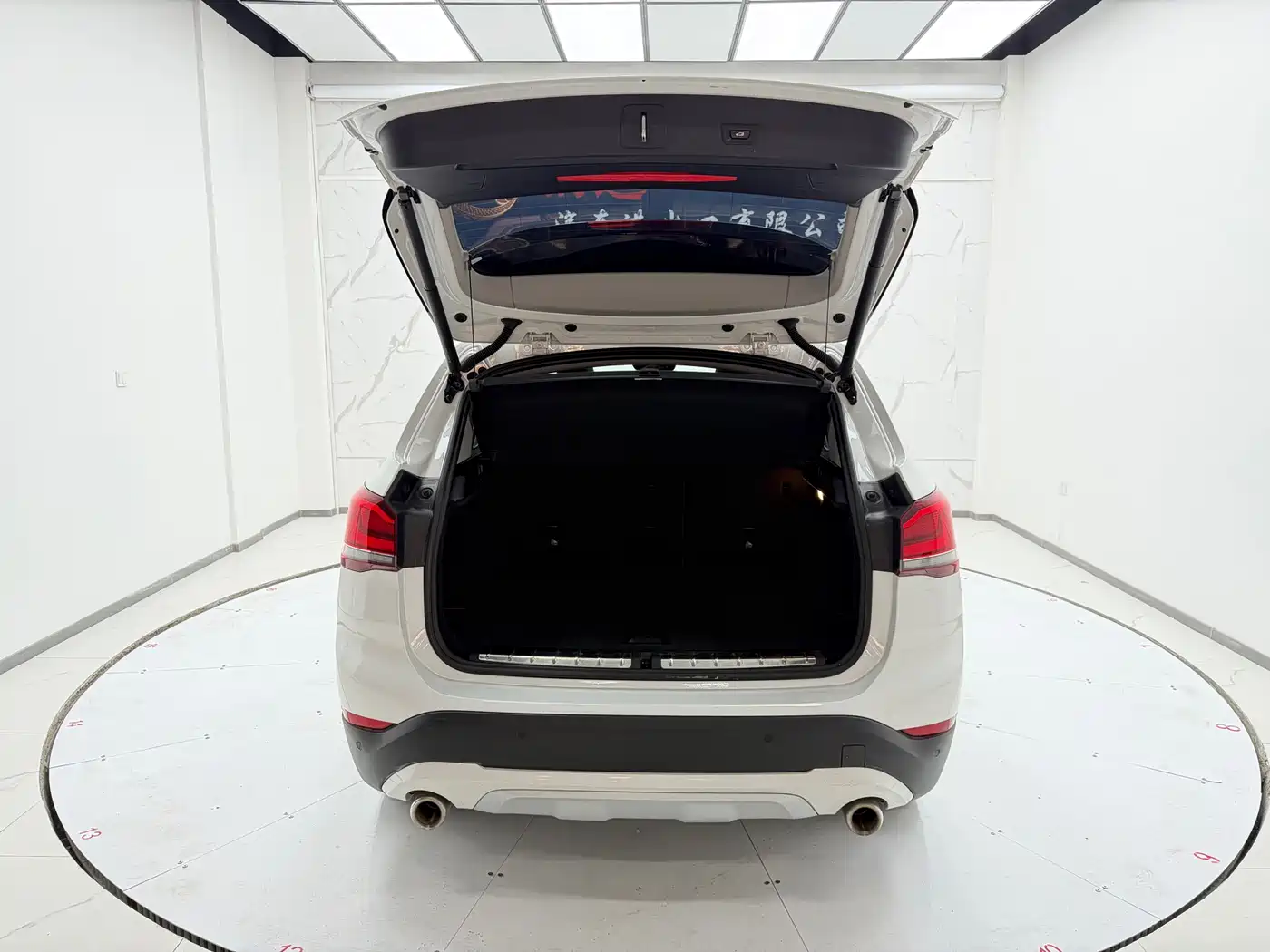 BMW X1 2022 sDrive20Li Fashion фото 14