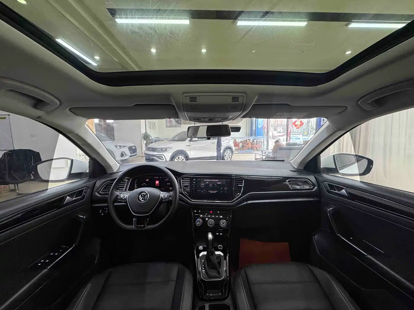 Volkswagen T-ROC 2022 280TSI DSG 2WD Comfort PLUS фото 16