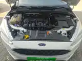Фото 20 - Ford Focus