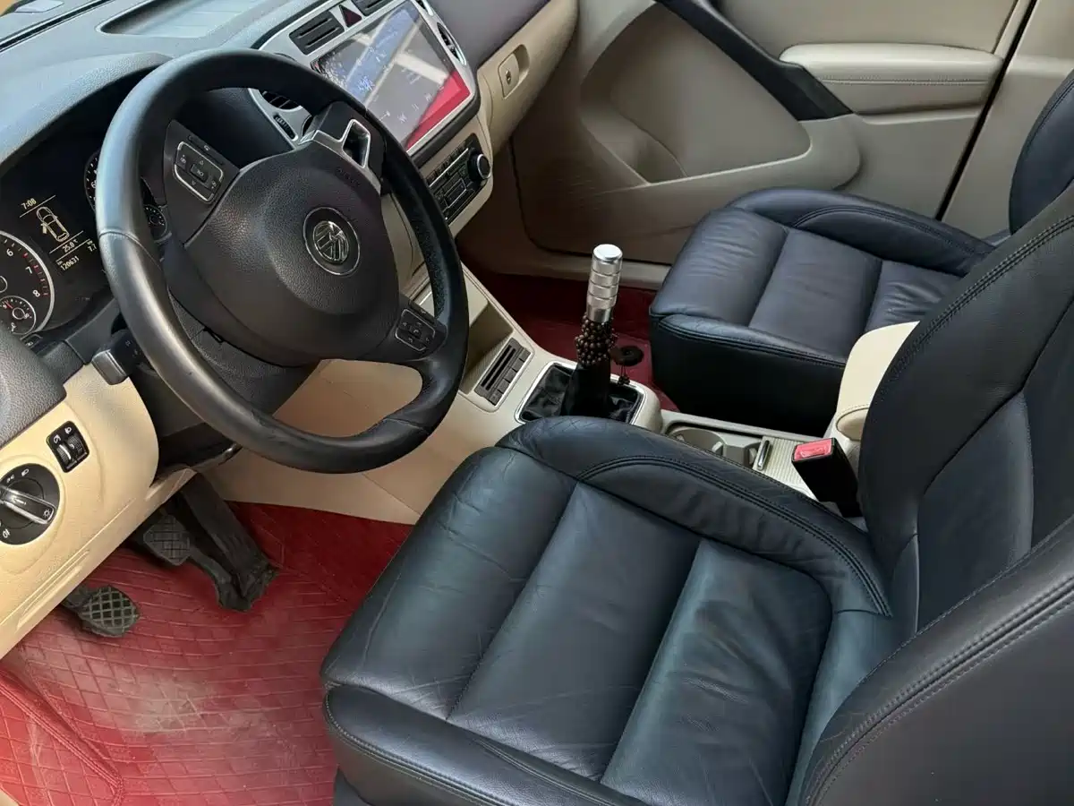 Volkswagen Tiguan 2012 1.8TSI Manual 2WD Premium Edition фото 7