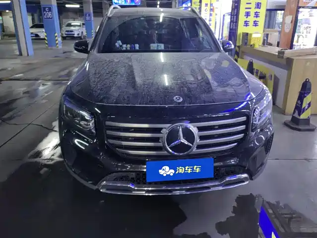 MERCEDES-BENZ GLB