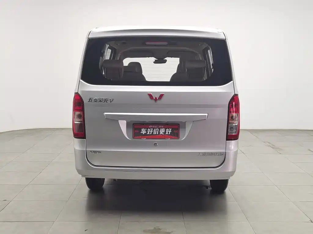 Wuling Motors Wuling Rongguang V 2017 2016 1.2L Standard