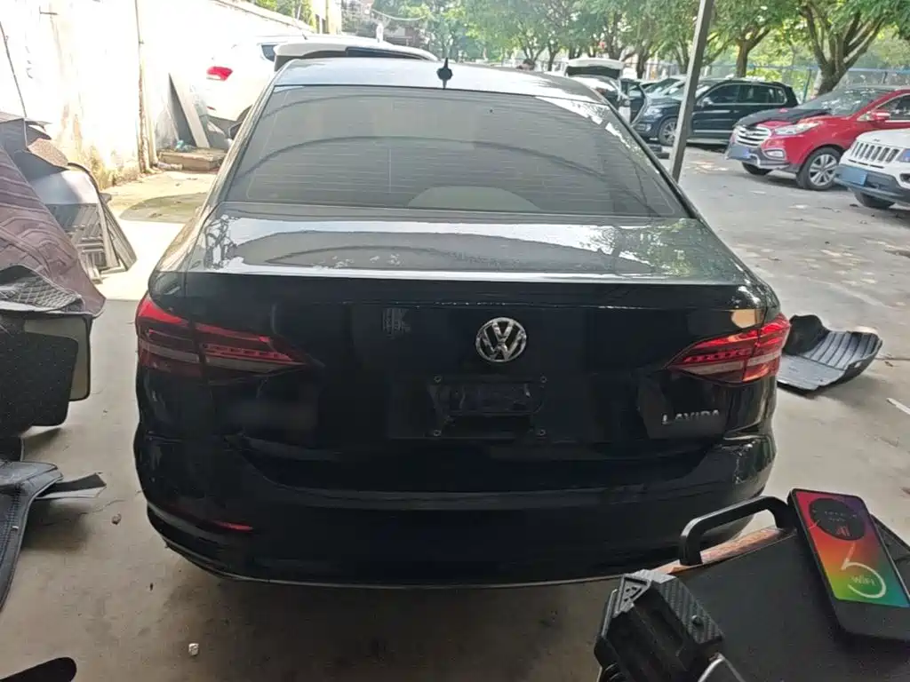 Фото 6 - Volkswagen Lavida