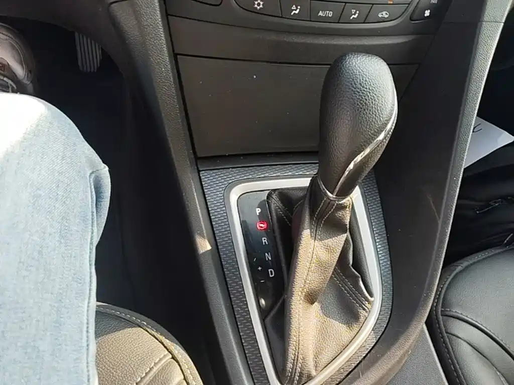 Фото 14 - Buick Excelle