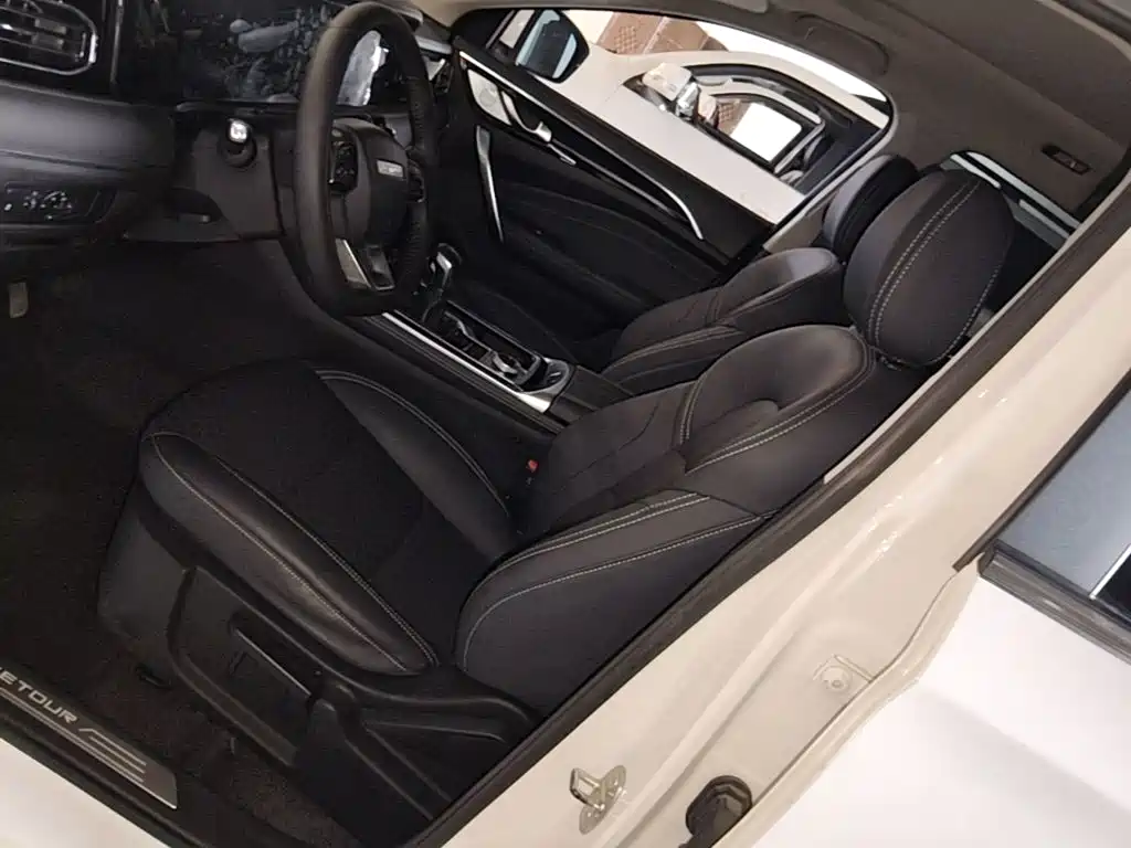 Jetour X90 2021 2021 1.5T Manual Shadow Fun 7-seater