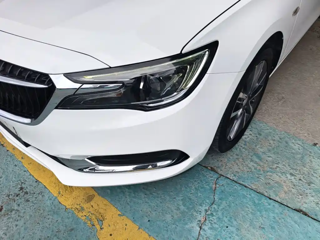 Buick GL6 2018 2018 18T 6-Seater Premium