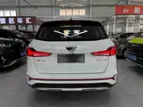 Photo 5 - Jetta VS7