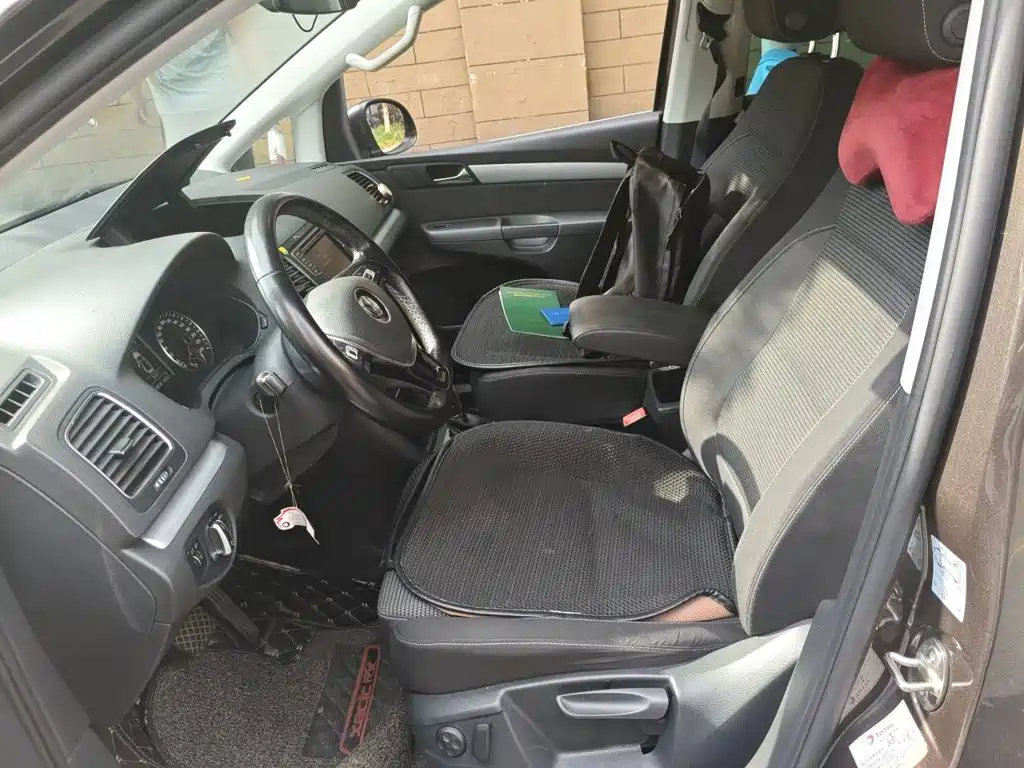 Фото 8 - Volkswagen Sharan