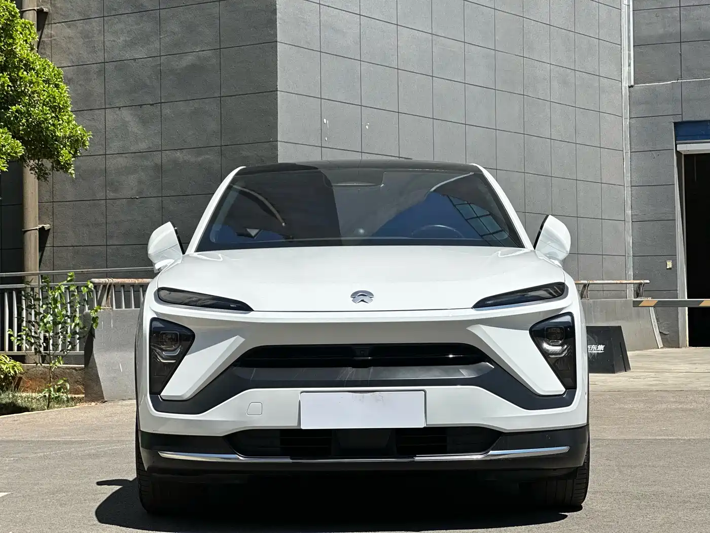 NIO NIO EC6