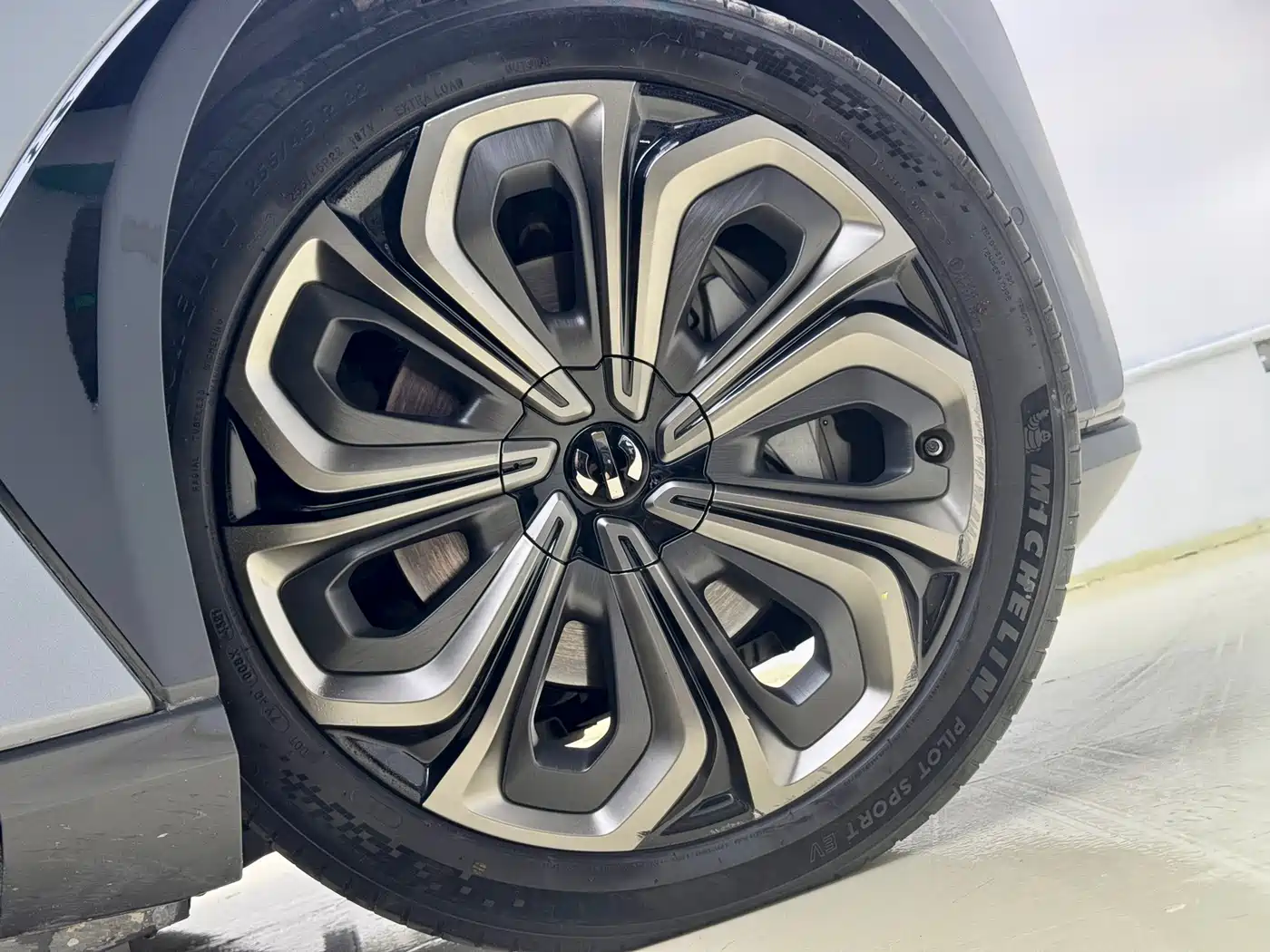 HiPhi X 2022 2021 Flagship Edition 6-Seater