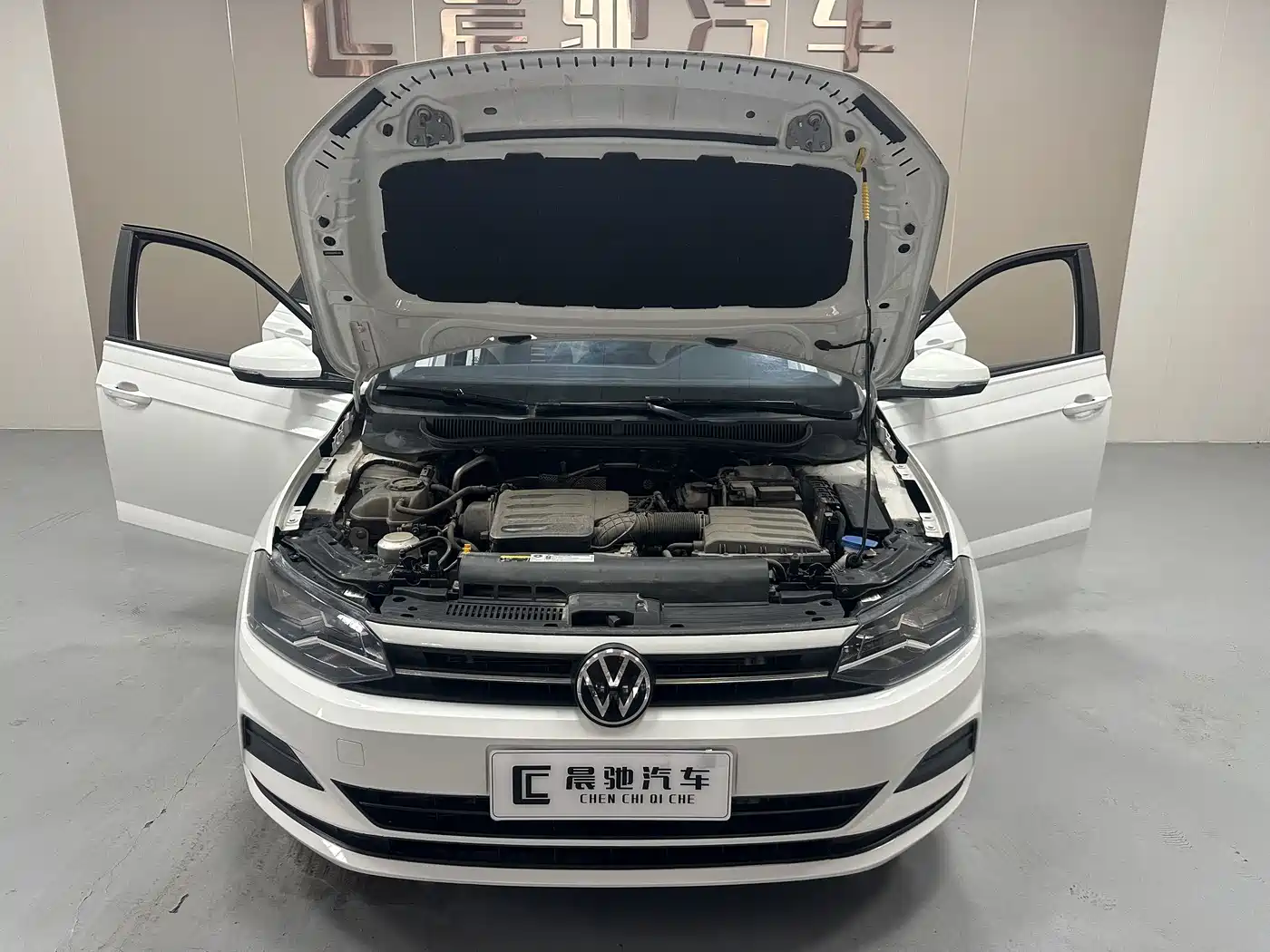 Volkswagen Polo 2023 2023 Facelift Plus 1.5L Auto Chroma Tech Edition