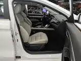 Фото 8 - Geely Binrui