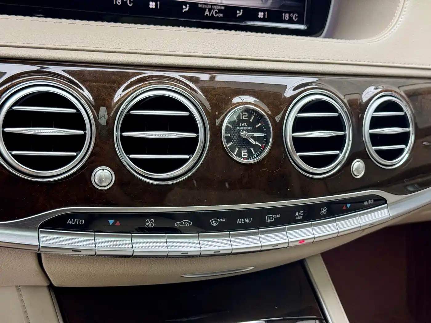 Mercedes-Benz Maybach S-Class 2015 S 500 4MATIC фото 15