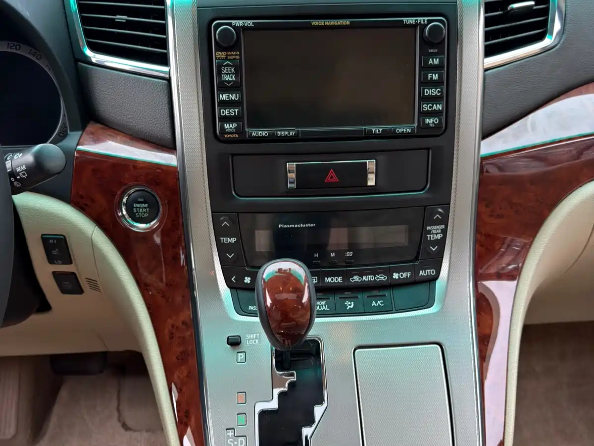 Toyota Alphard 2011 2011 3.5L Luxury Edition