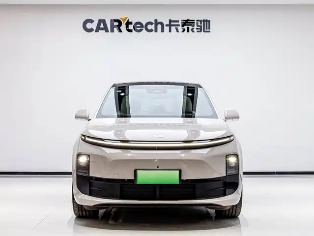 Li Auto L6 2024