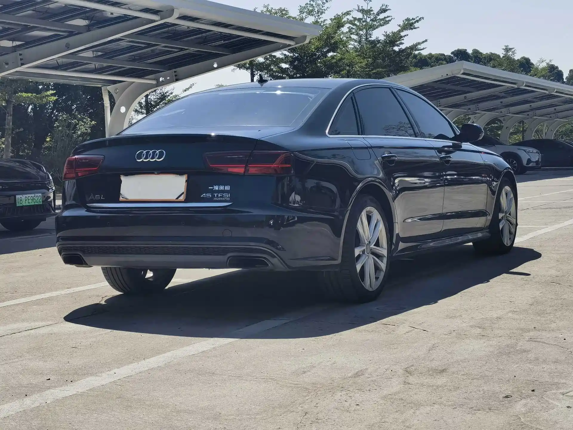Photo 5 - Audi A6L