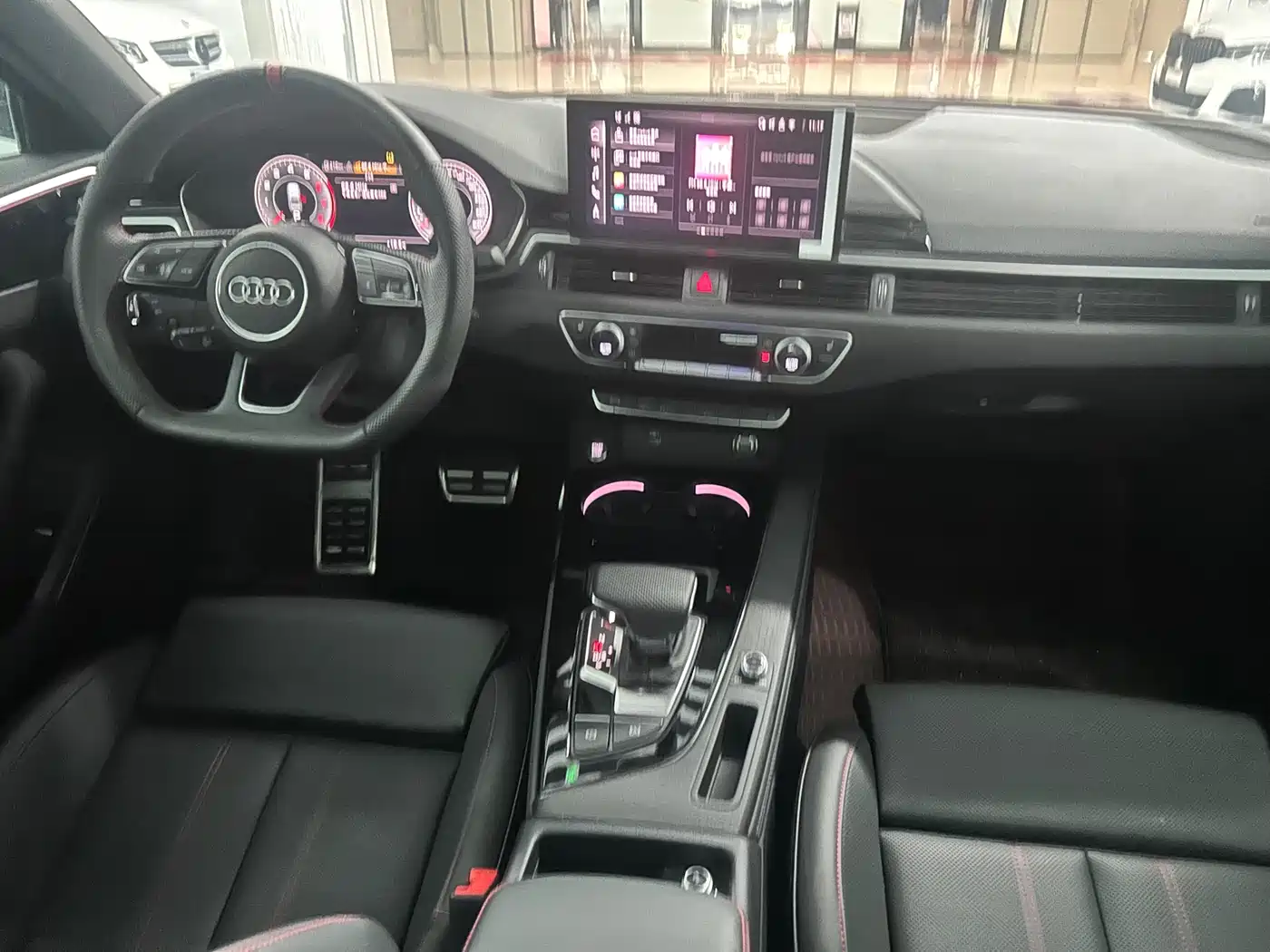 Audi A4L 2025 2 Million Celebration Edition 40 TFSI Fashion Dynamic фото 16