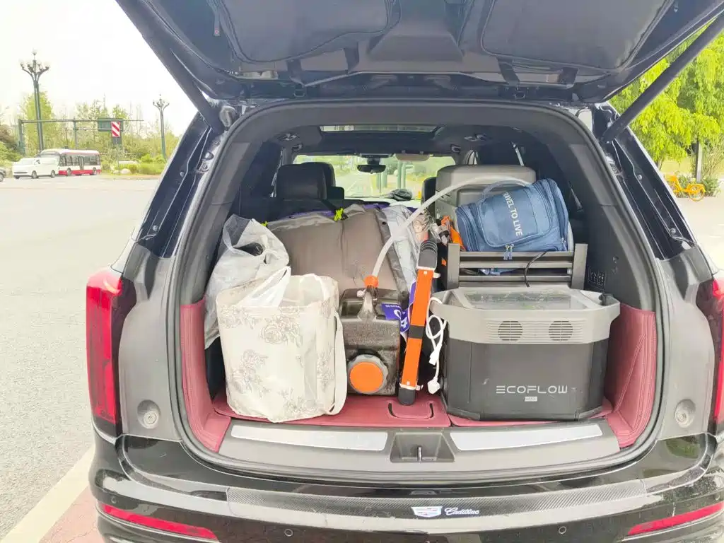 Фото 4 - Cadillac XT6